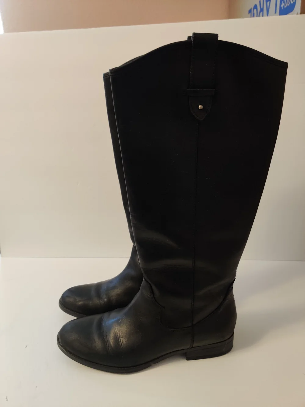 Frye sleek black